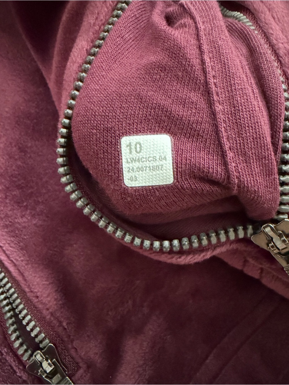 Lululemon Define Jacket Velvet in Garnet Size 10 - Picture 5 of 5